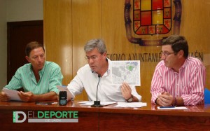 Vilches, De Moya y Contreras durante la rueda de prensa. 