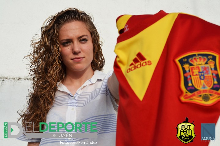 Celia Jiménez, primera jugadora jiennense que estará en la primera participación de España en un Mundial. Foto: José Fernández. 