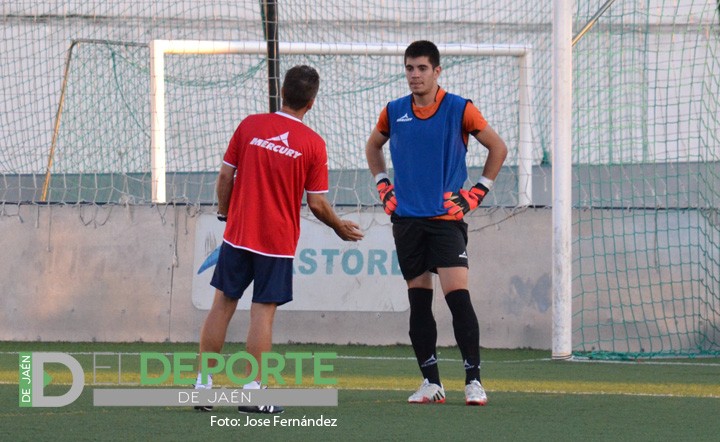 El joven canterano se marcha del Real Jaén CF tras 16 años unido al club jiennense. Foto: José Fernández.
