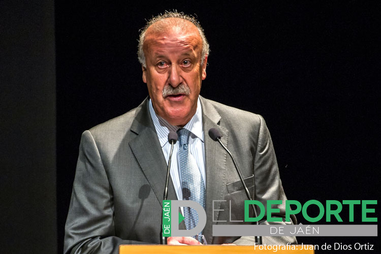 Vicente del Bosque, en una visita a la ciudad de Jaén. 