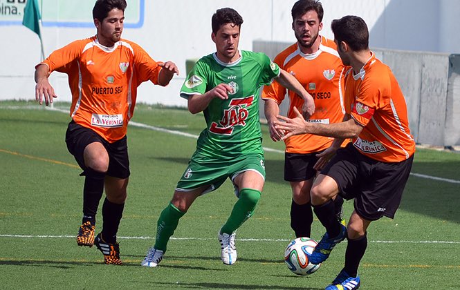 Albertillo continuará una temporada más en el Mancha Real. Foto: @atmanchareal