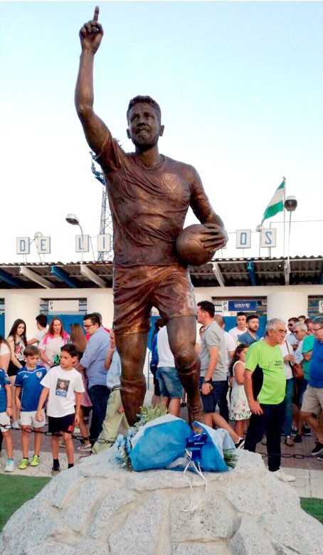 francarles_estatua