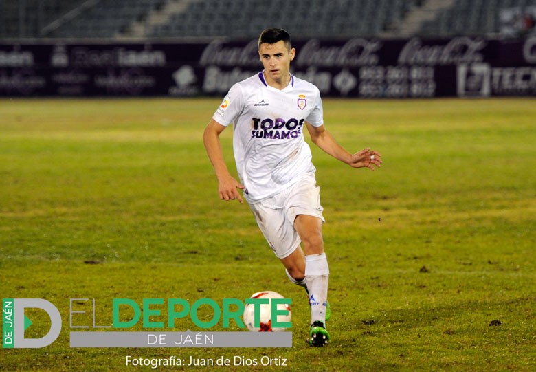 Cristian Rentero en un partido del Real Jaén