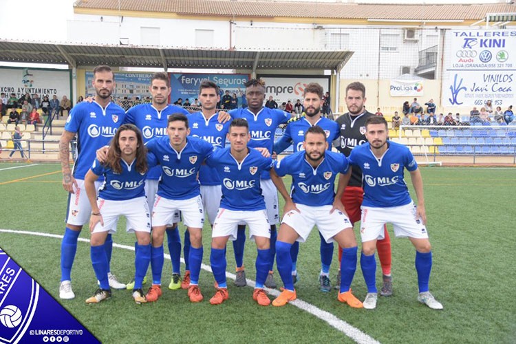 Once incial del Linares Deportivo frente al Huétor Tájar