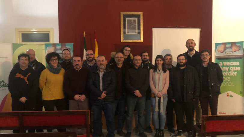 Foto de familia de los representantes de clubes de Jaén