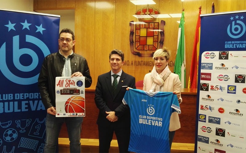 Autoridades y organizadores en la presentación del All Star Baloncesto Jaén