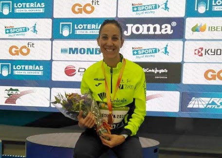 Natalia Romero logra el bronce en el Nacional en pista cubierta