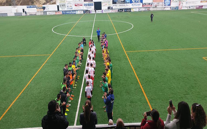 Homenaje al equipo Alevín del Mancha Real por ganar el título de liga