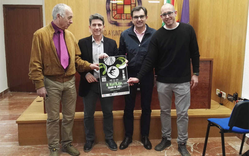 Autoridades y organizadores del Duatlón Ciudad de Jaén durante la presentación