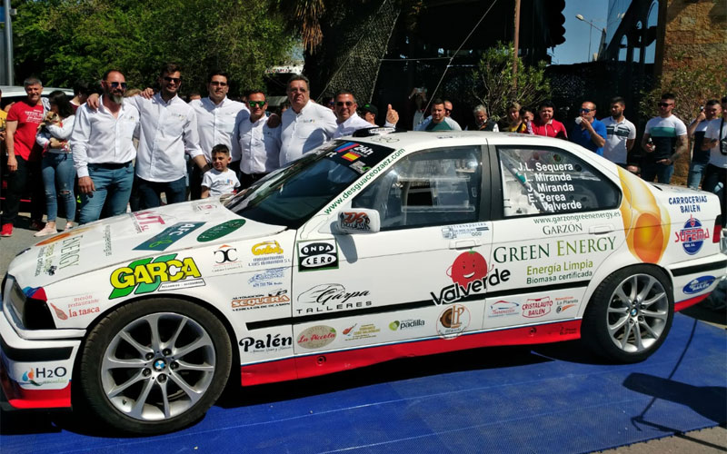 Miembros y coche del Bailén Motorsport 24