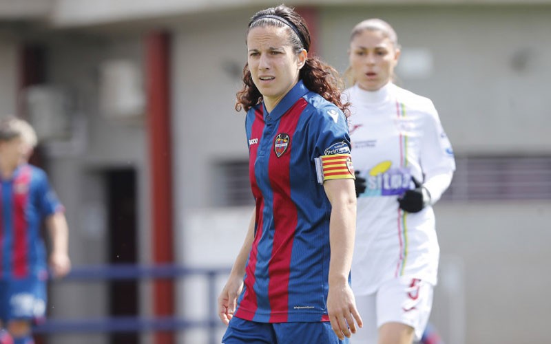 María Alharilla anotó un gol en la victoria del Levante UD María Alharilla durante un partido con el Levante UD