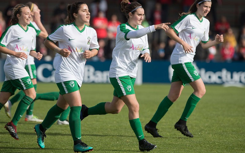 Noelia Correro celebra un gol