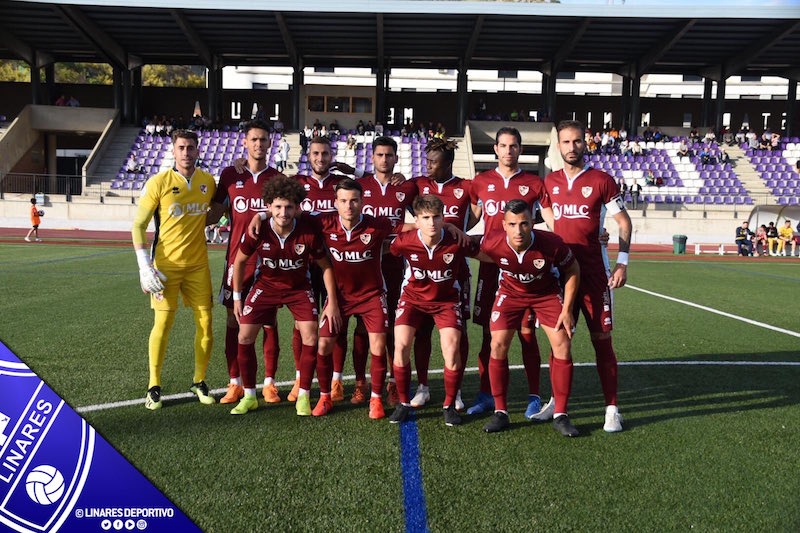 Once inicial del Linares Deportivo ante el Loja CD