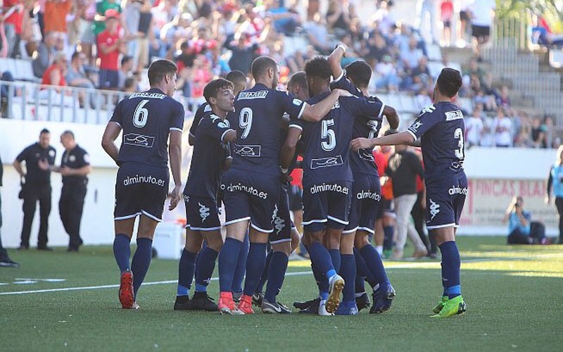 Jugadores del Algeciras celebrando un gol