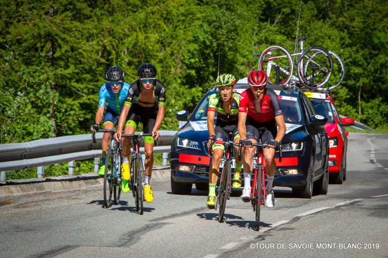 El ciclista jiennense realiza un gran papel en el Tour de Saboya