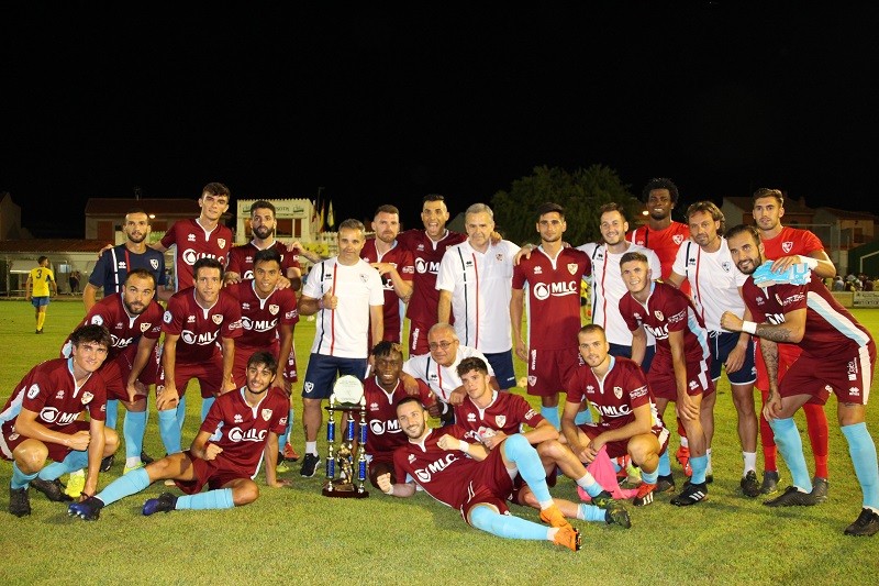El Linares Deportivo se adjudica el 'Trofeo Rosa del Azafrán'