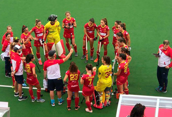 Las jugadoras de la selección española de hockey hierba, en Amberes.