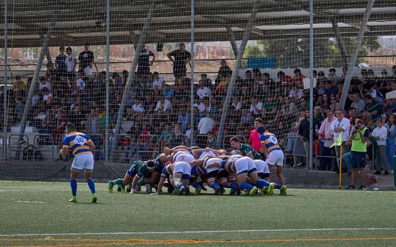 Melé de un partido del Jaén Rugby