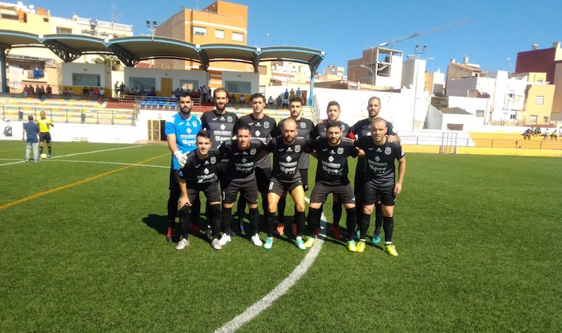 Once del Torreperogil ante el Melilla CD. Foto: Twitter @CDTorreperogil