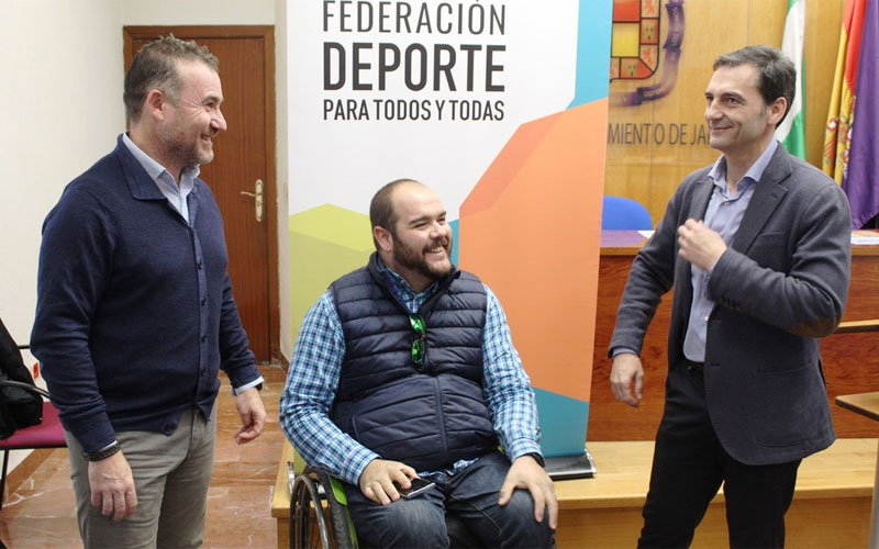 Autoridades durante la presentación de la gala