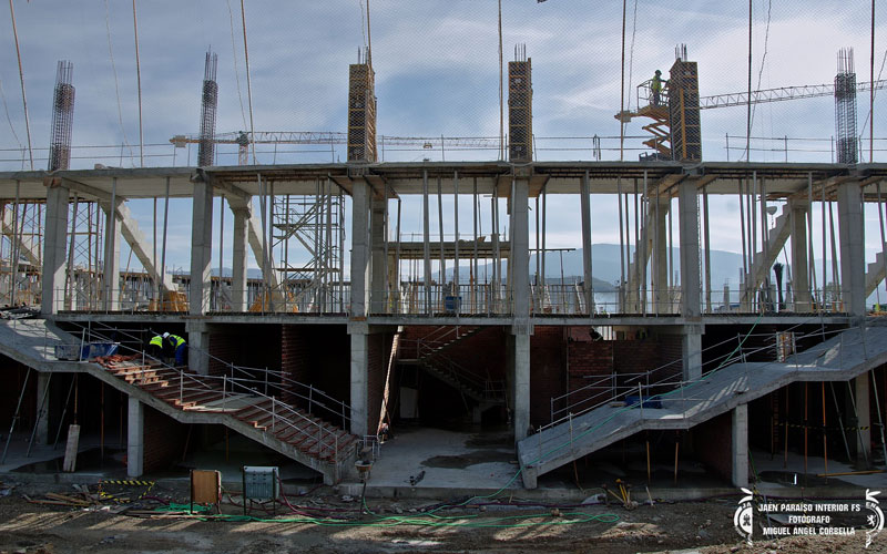 Obras de construcción del Olivo Arena