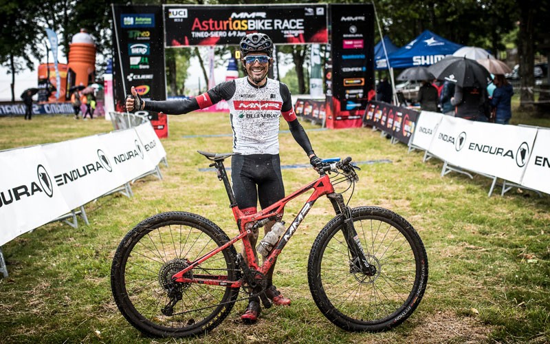 Triki Beltrán en su participación en la Asturias Bike Race