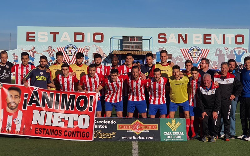 jugadores del porcuna antes del comienzo del partido