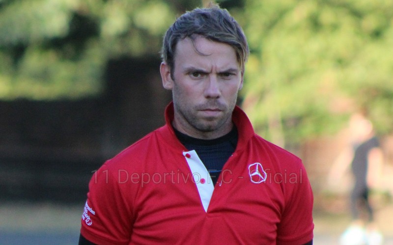 Juan Cortés, entrenador del 11 Deportivo de El Salvador