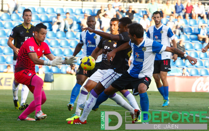 El Real Jaén vence en Alicante y sale del descenso (la crónica)