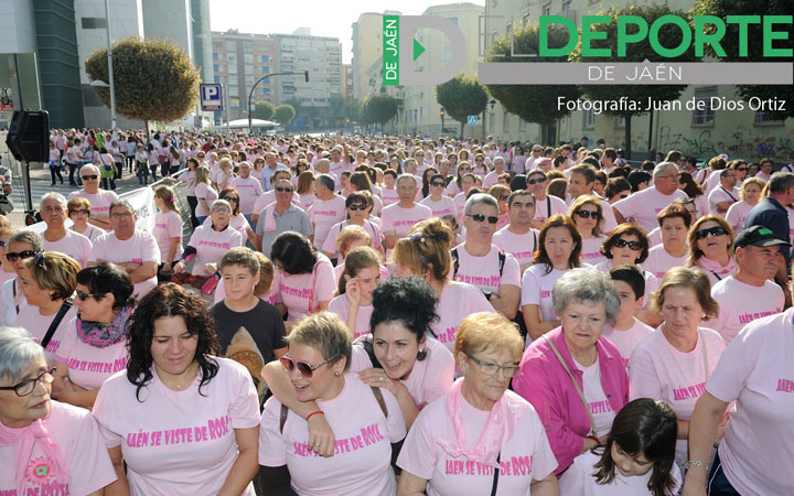 Jaén se vistió de rosa para luchar contra el cáncer de mama