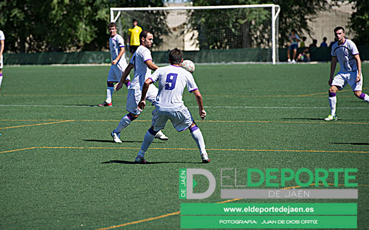 El filial del Real Jaén se diluye en el tramo final