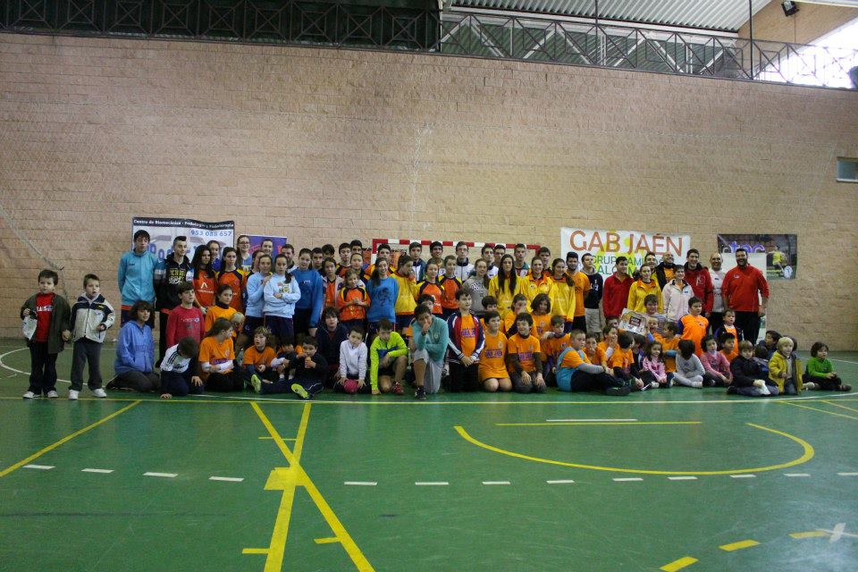 El GAB Jaén celebró su jornada solidaria con un centenar de participantes