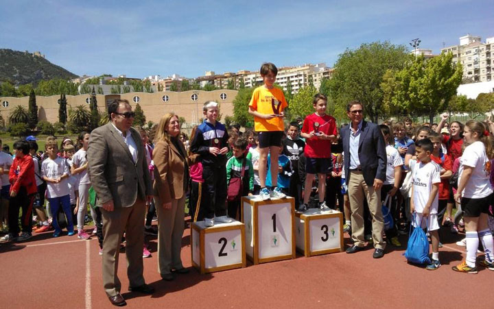 Más de 700 participantes en el III Encuentro Intercentro de Atletismo