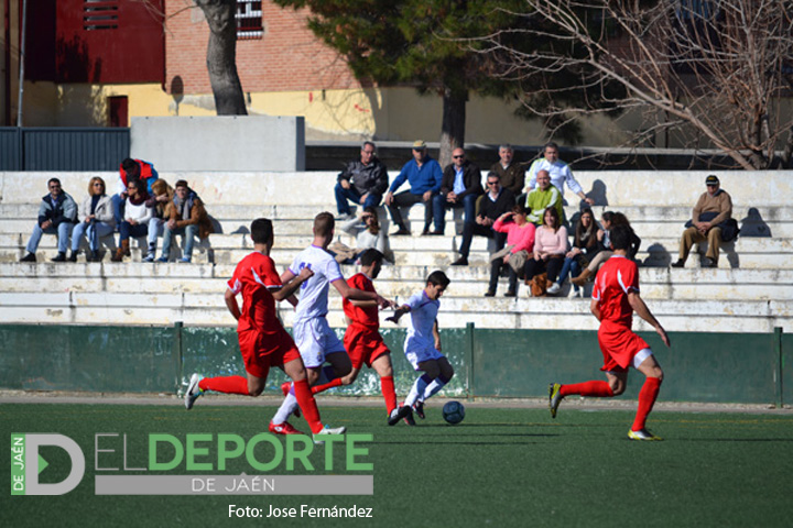 El Real Jaén B despide la temporada con la cabeza bien alta