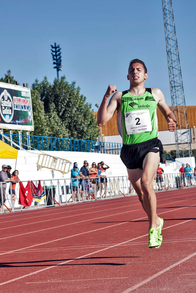 Una decena de medallas del Unicaja Atletismo en el Andaluz Absoluto