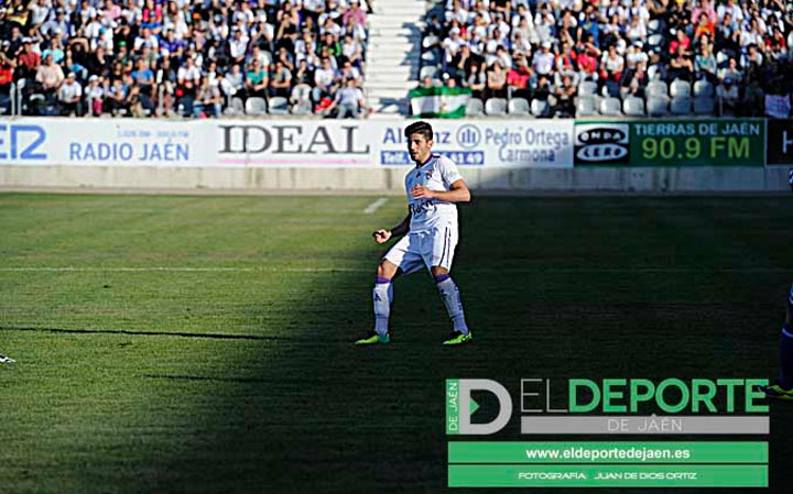 Juanma Espinosa se marcha del Real Jaén para jugar en Cádiz