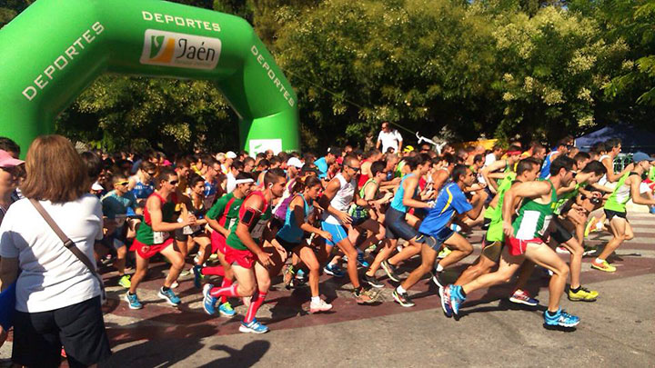 Unos 400 atletas participaron en la Carrera Urbana Sierra Mágina ‘Villa de Bedmar’