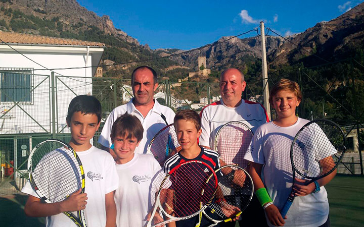 Cazorla acogió su trofeo de verano de tenis