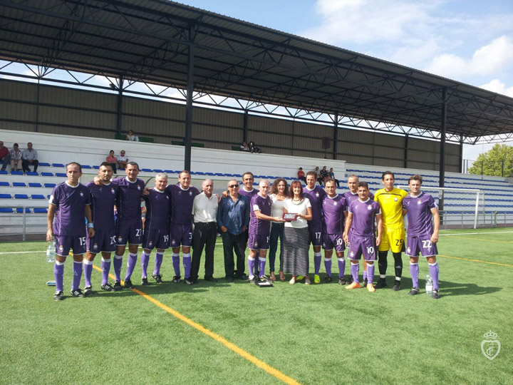 Los veteranos del Real Jaén participan en el IV Memorial Tolo Plaza