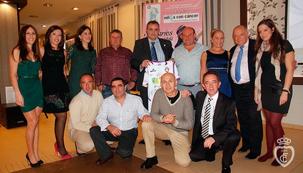 El Real Jaén CF, presente en la cena solidaria de ALES