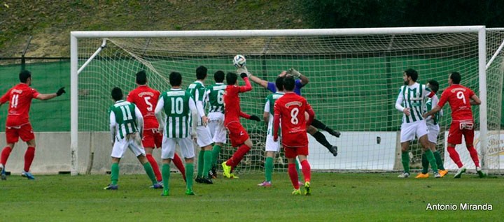 Atlético Mancha Real y Linares empatan en el derbi provincial (análisis de la Tercera)