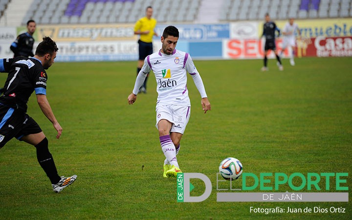 El Real Jaén cuenta con Álex Cruz y comunica la baja de Mario Martos