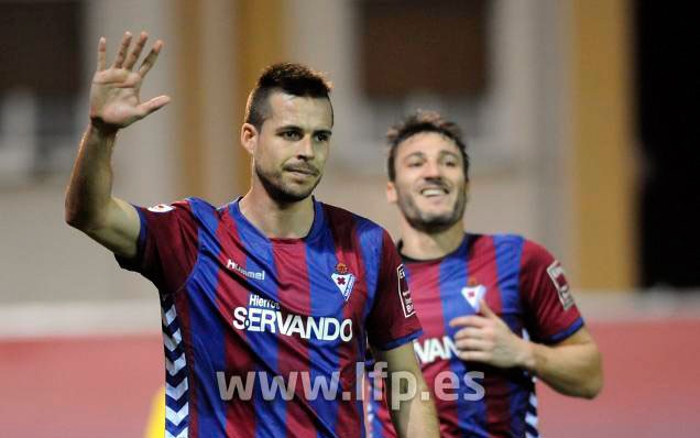 Manu del Moral anota por segunda jornada consecutiva con el Eibar