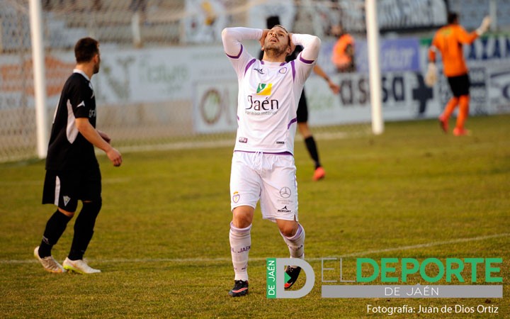 El Real Jaén vive un conato de triunfo, pero empata ante el Marbella (la crónica)