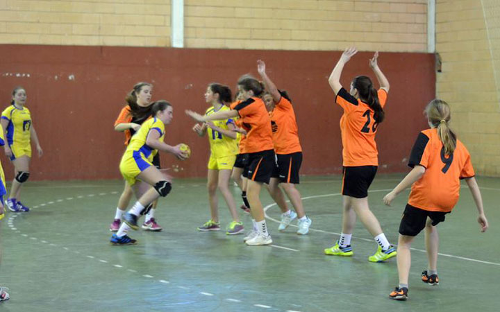 Las chicas del GAB Jaén salvan la jornada