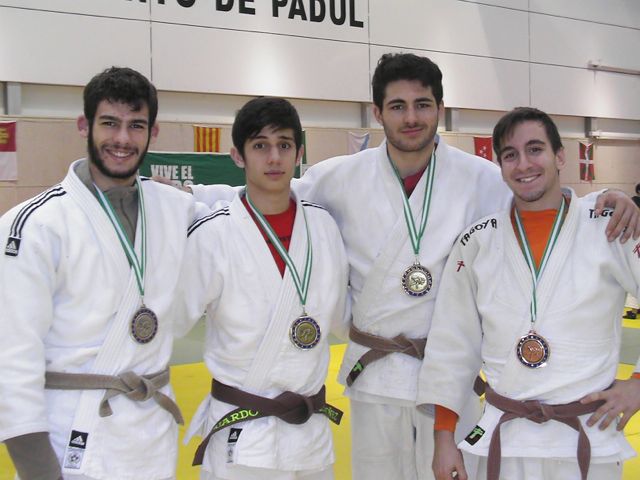 Cinco jiennenses buscan plaza para el Campeonato de España junior de judo