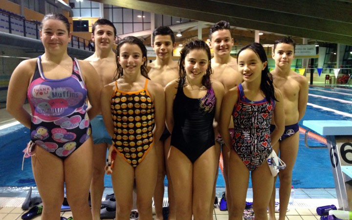 El CN Santo Reino participa en el Campeonato andaluz Alevín con ocho nadadores