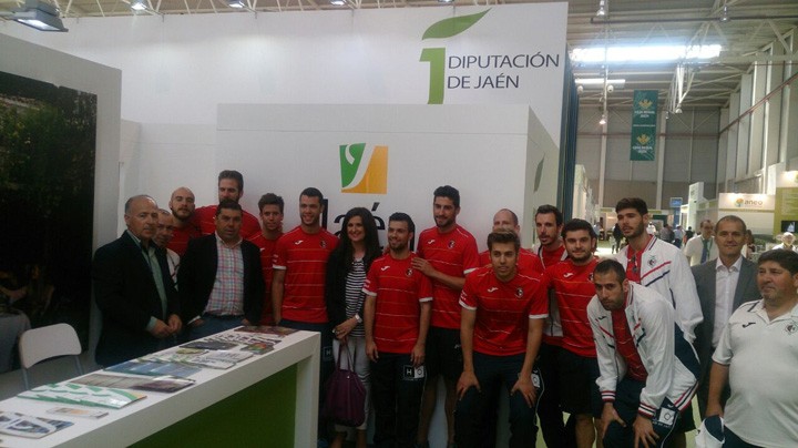El Jaén Paraíso Interior FS, presente en la inauguración de Expoliva 2015