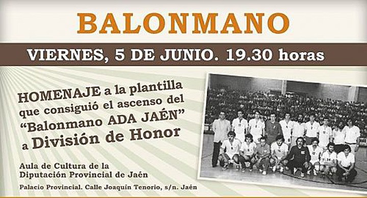 El balonmano jiennense rinde homenaje a la plantilla del ADA Jaén