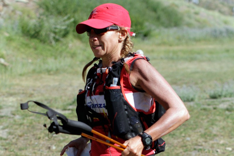 Helen Sánchez, de Trailrunners Jaén, logra el tercer puesto en la Ultra Sierra Nevada 2015